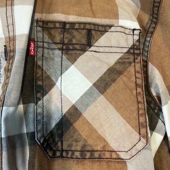 Levi's brown plaid button up - Picture 2 of 5